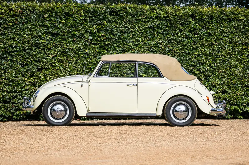 1967 Volkswagen Beetle with Bespoke Retail Trailer - Offered-Sold