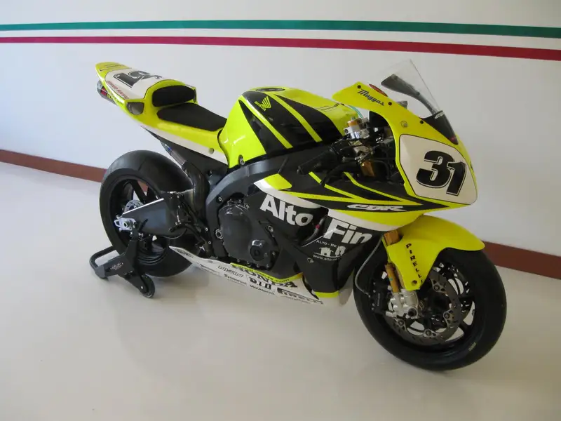 2007 Honda CBR1000RR Ex-Karl Muggeridge WSB 998cc-For Sale