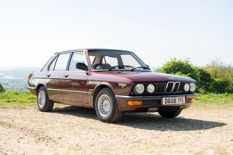 1986 BMW 525E  (E28)-Sold