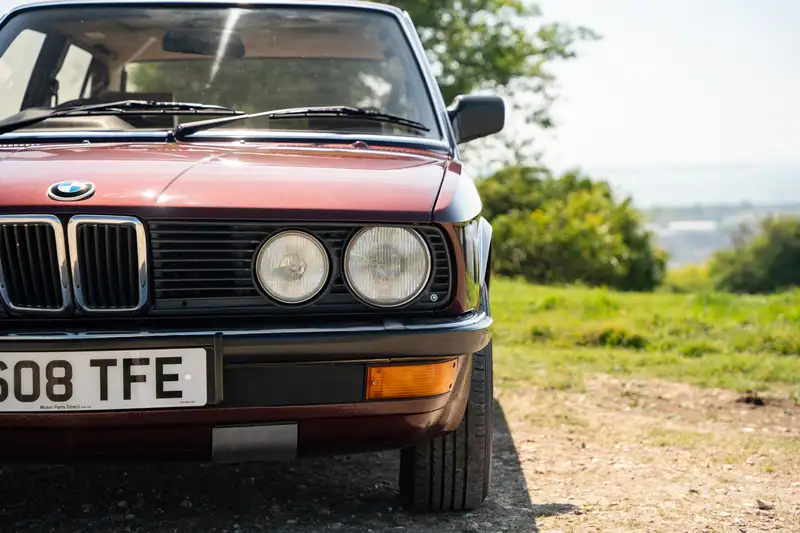 1986 BMW 525E  (E28)-Sold
