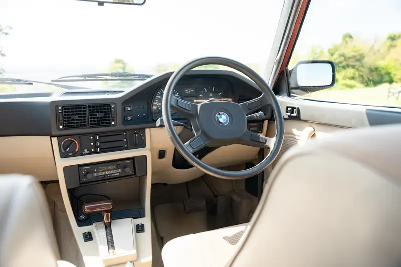 1986 BMW 525E  (E28)-Sold