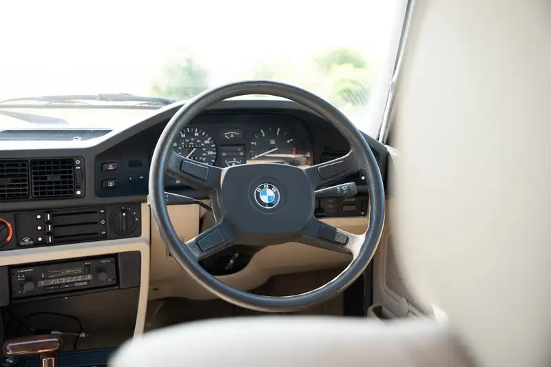 1986 BMW 525E  (E28)-Sold