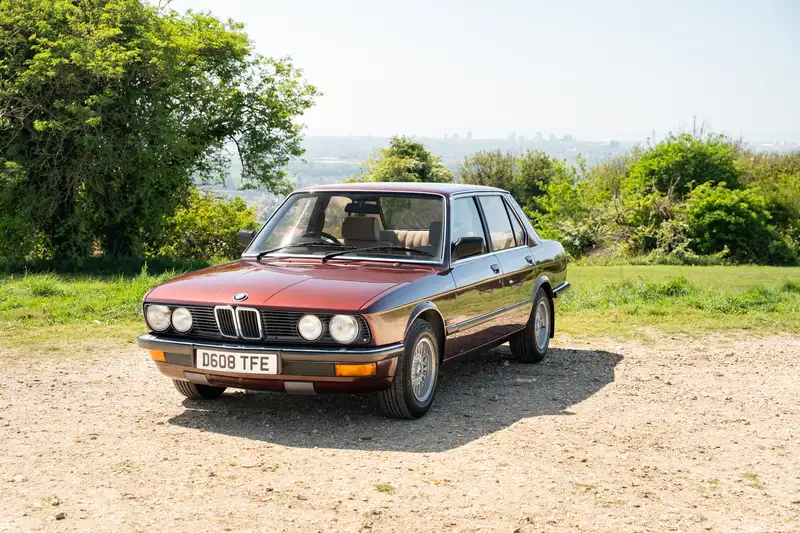 1986 BMW 525E  (E28)-Sold