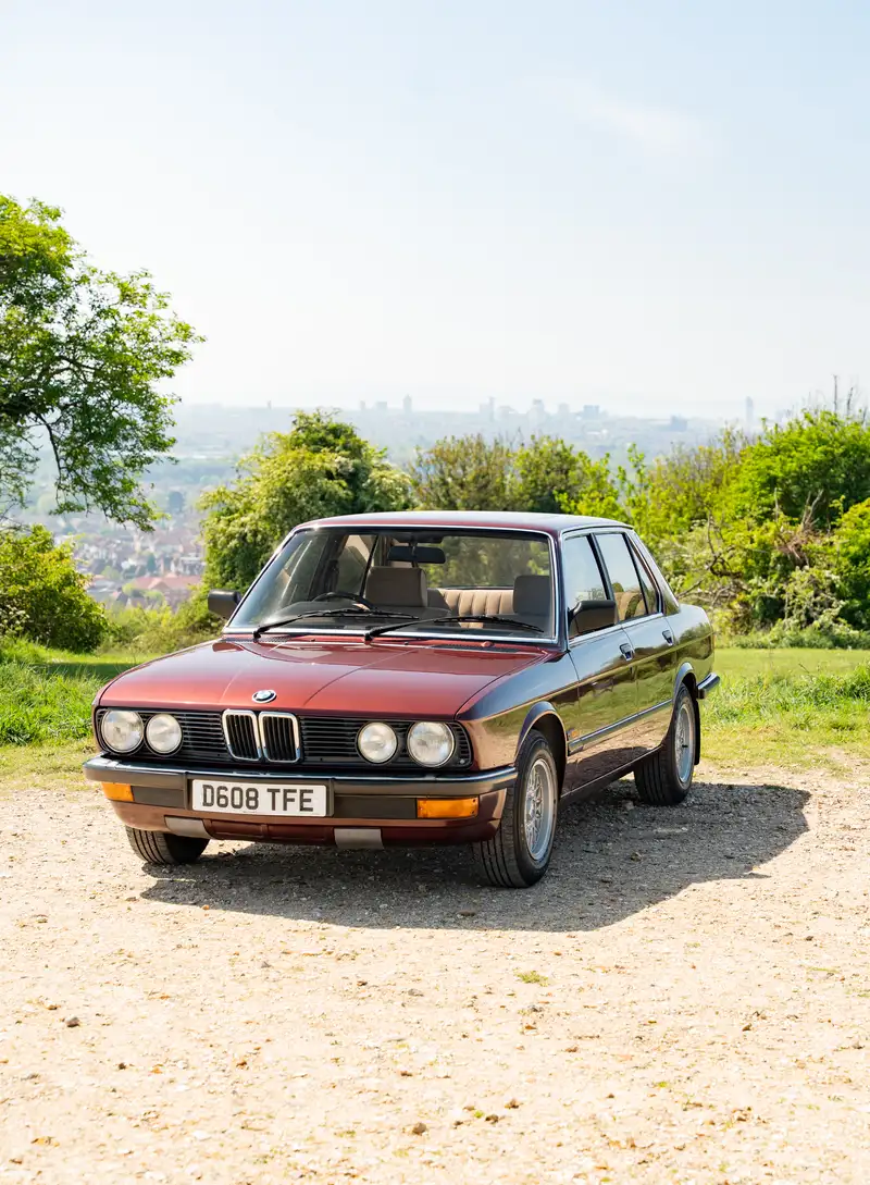 1986 BMW 525E  (E28)-Sold