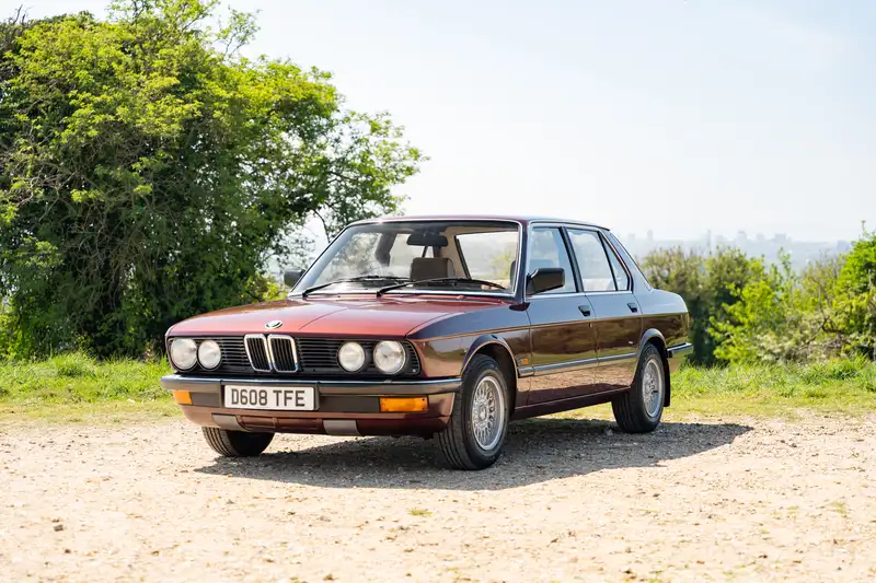 1986 BMW 525E  (E28)-Sold