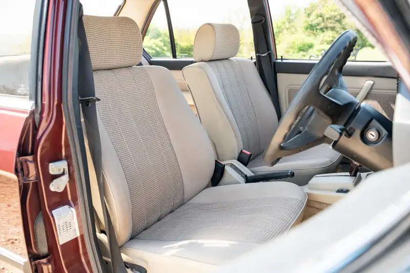 1986 BMW 525E  (E28)-Sold