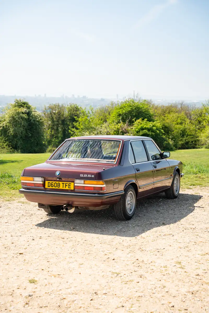 1986 BMW 525E  (E28)-Sold