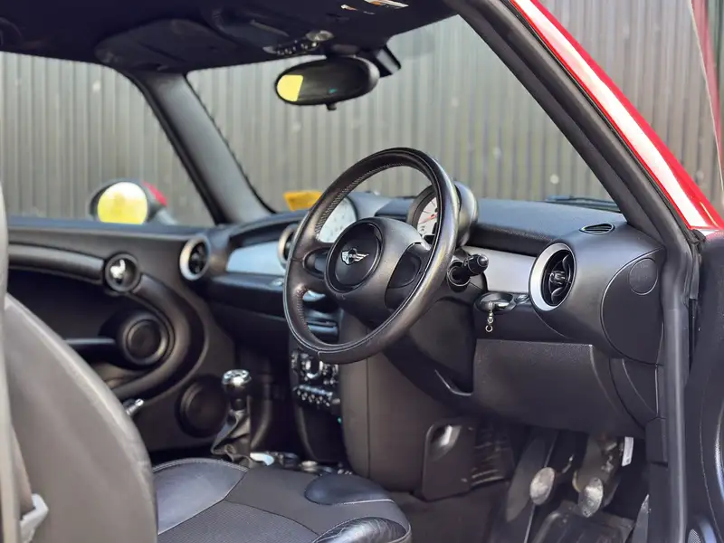 2013 Mini Cooper Clubvan (Woody)-Sold
