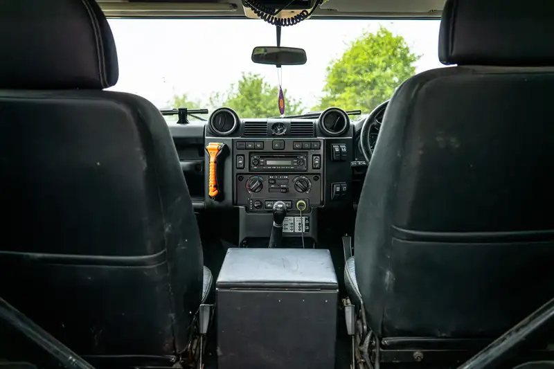 2007 Land Rover Defender 90 XS SW SWB-Sold