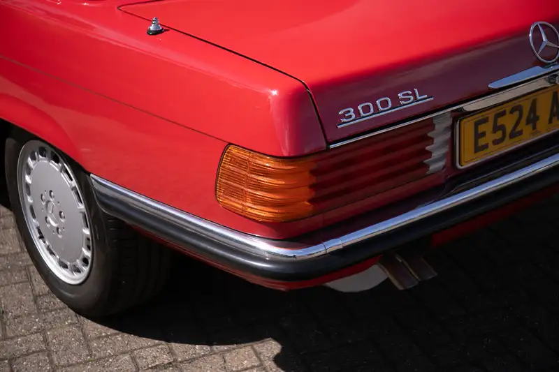 1988 Mercedes-Benz 300 SL (R107)-Sold