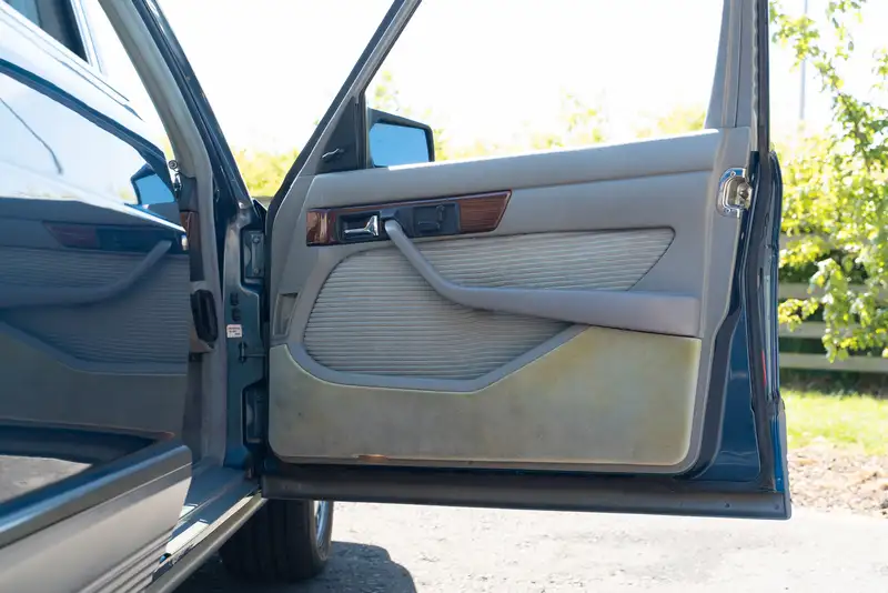 1982 Mercedes-Benz 500SEL (W126)-For Sale
