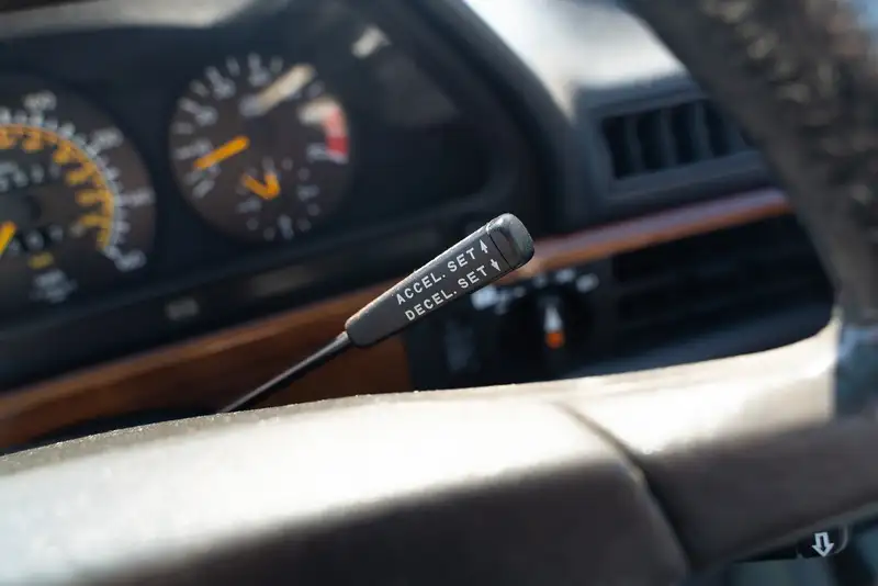 1982 Mercedes-Benz 500SEL (W126)-For Sale