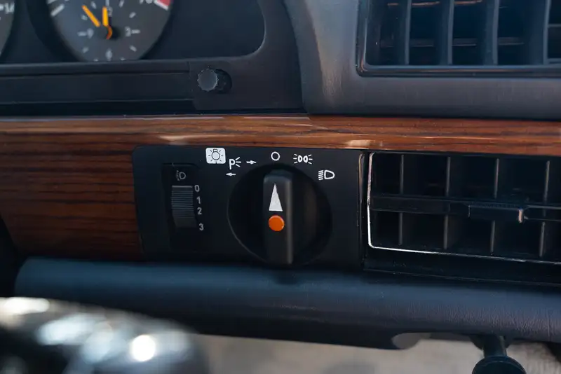1982 Mercedes-Benz 500SEL (W126)-For Sale