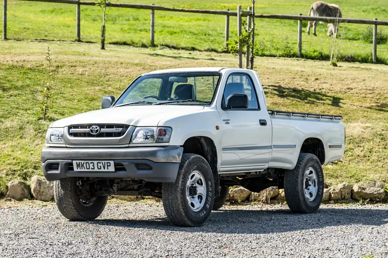 2003 Toyota Hilux EX 250-Sold