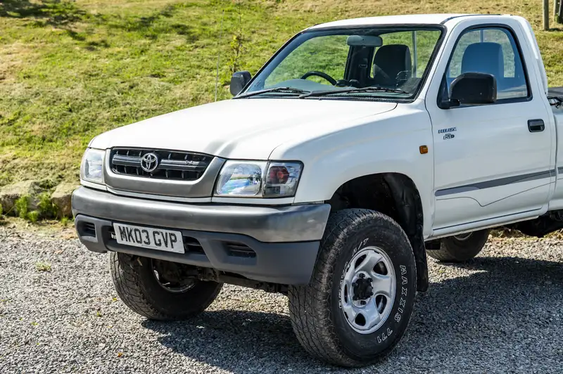 2003 Toyota Hilux EX 250-Sold