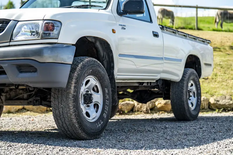 2003 Toyota Hilux EX 250-Sold