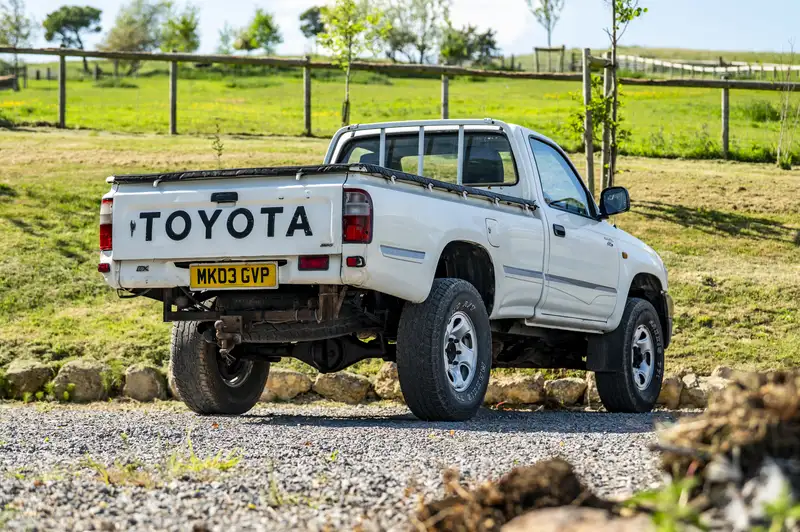 2003 Toyota Hilux EX 250-Sold