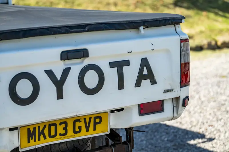 2003 Toyota Hilux EX 250-Sold