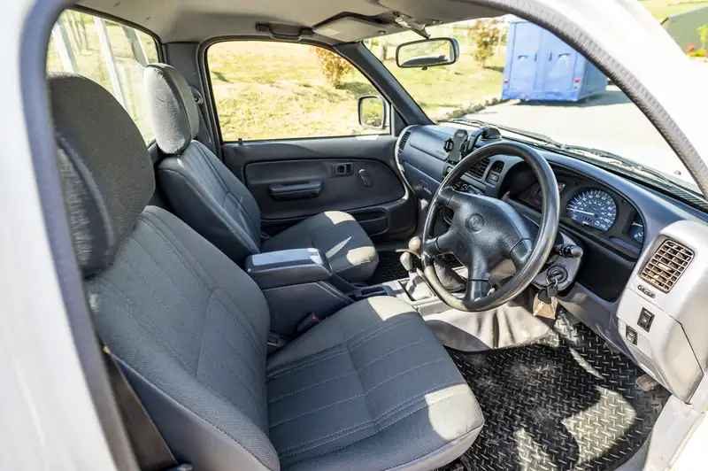 2003 Toyota Hilux EX 250-Sold