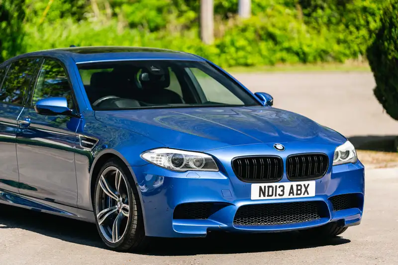 2013 BMW M5 (F10)-Sold