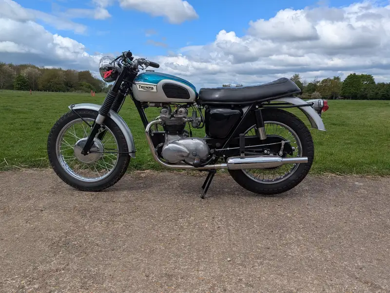 Iconic Auctioneers | 1968 Triumph T100 Tiger 500cc-Sold