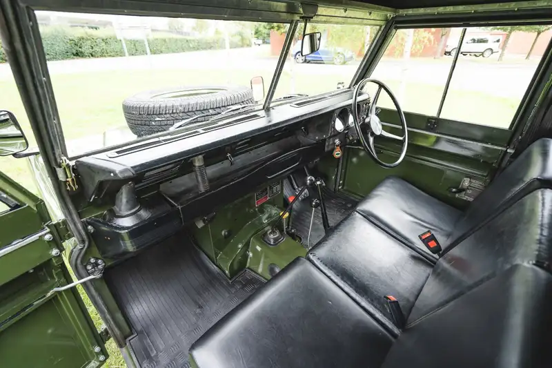 1974 Land Rover Series III 88
