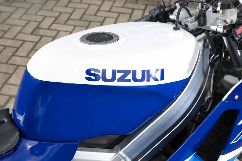 1990 Suzuki RGV250K 249cc-Sold