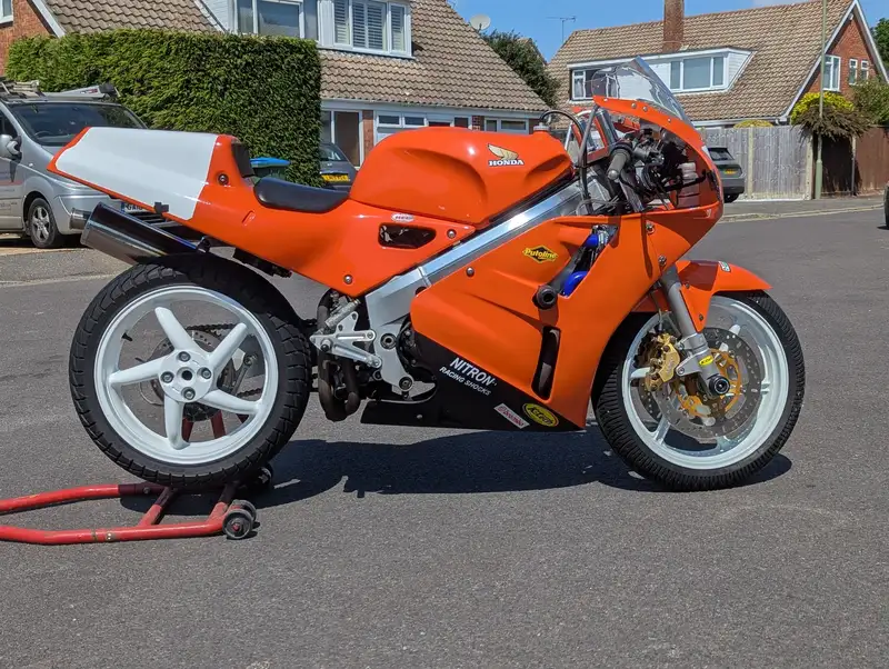 Iconic Auctioneers | 1991 Honda VFR400R NC30 track bike 399cc-For Sale