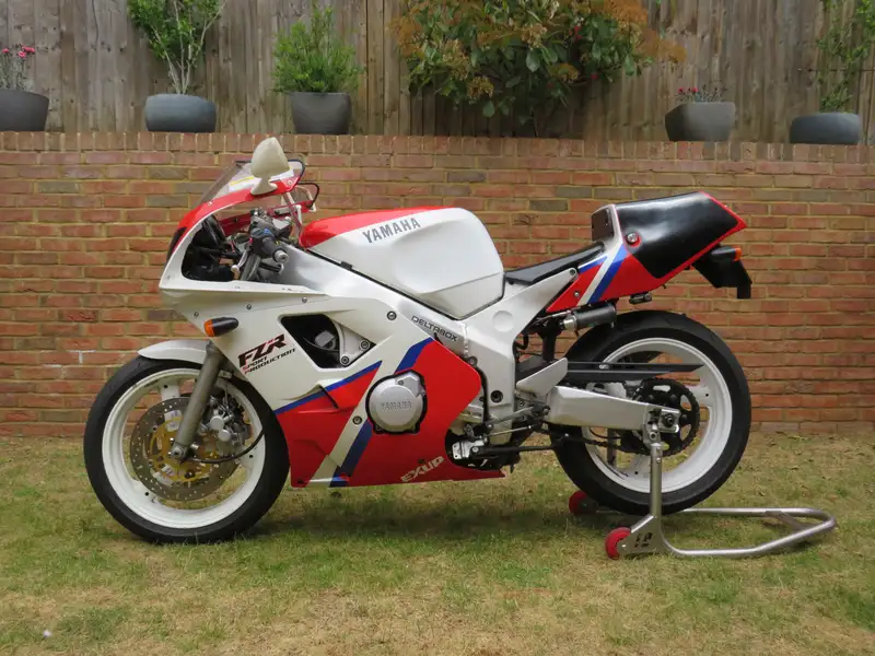 1993 Yamaha FZR400RR SP 399cc-Sold