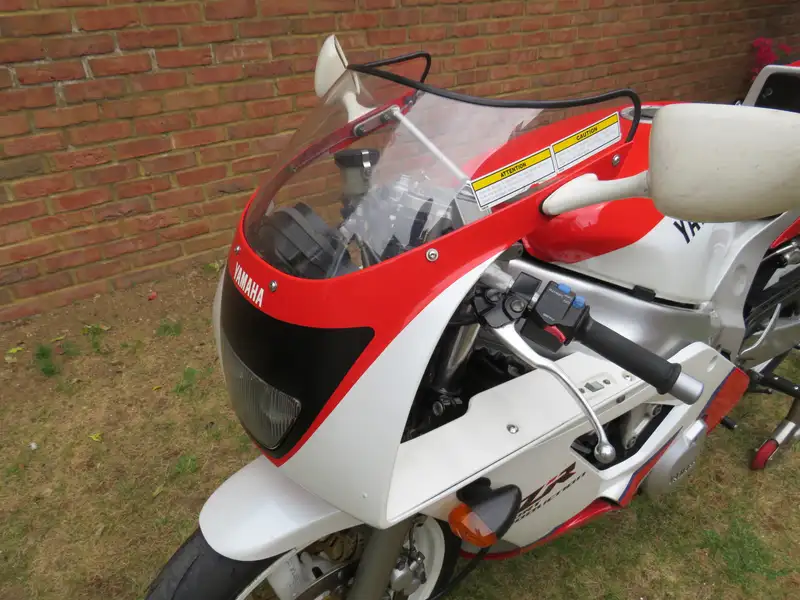 1993 Yamaha FZR400RR SP 399cc-Sold