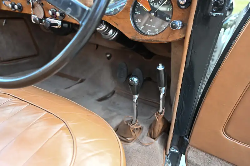 1938 Bentley 4 1/4 Litre Park Ward Pillarless Saloon-For Sale