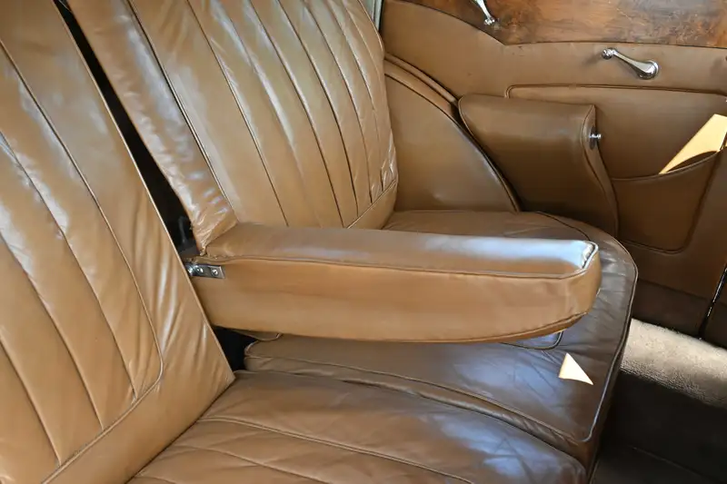 1938 Bentley 4 1/4 Litre Park Ward Pillarless Saloon-For Sale