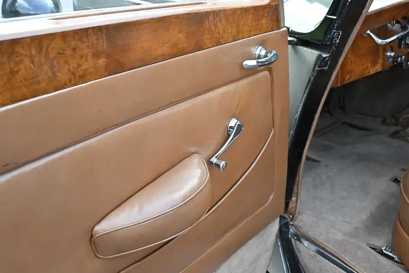 1938 Bentley 4 1/4 Litre Park Ward Pillarless Saloon-For Sale