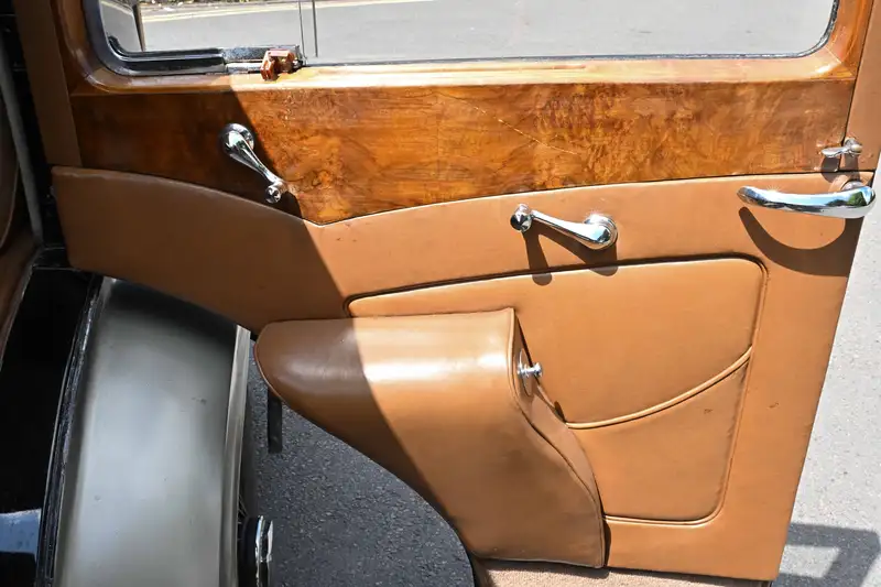1938 Bentley 4 1/4 Litre Park Ward Pillarless Saloon-For Sale