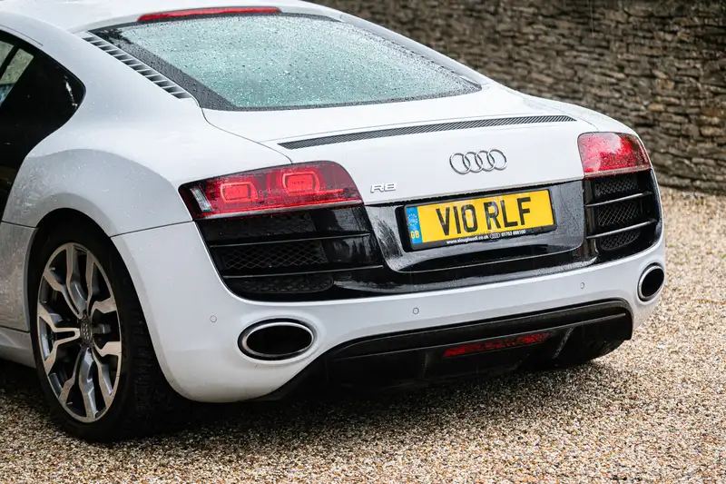 2010 Audi R8 Coupé V10 Manual-For Sale