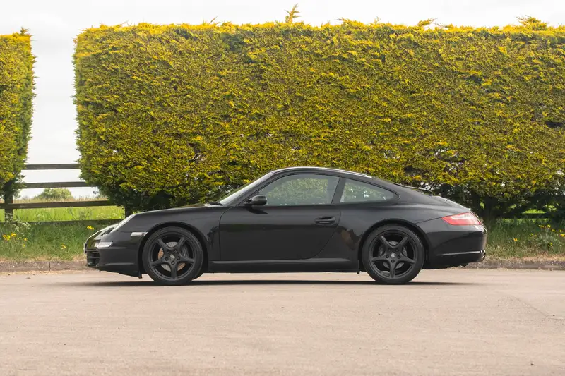 2004 Porsche 911 (997.1) Carrera 2-Sold