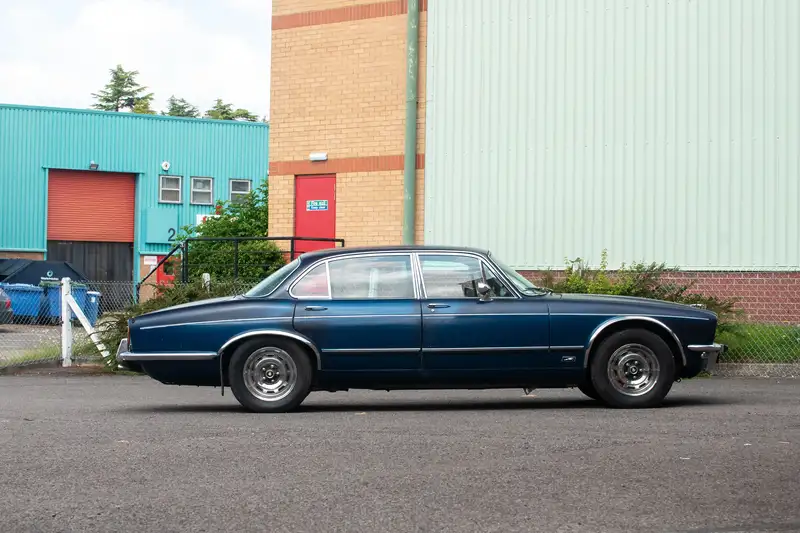 1977 Jaguar XJ6 LWB 4.2-Sold
