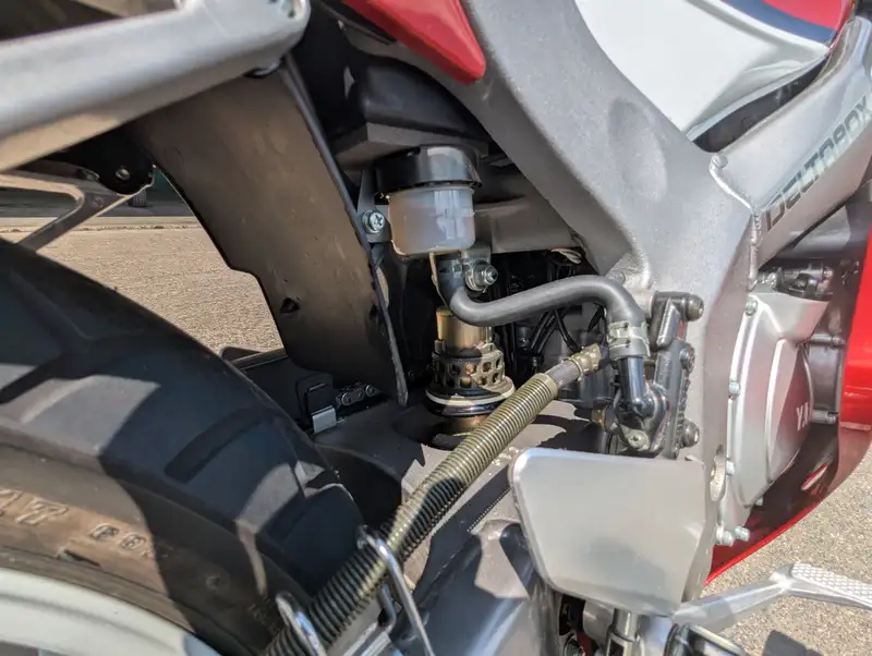 1995 Yamaha FZR 400RR 399cc-Sold