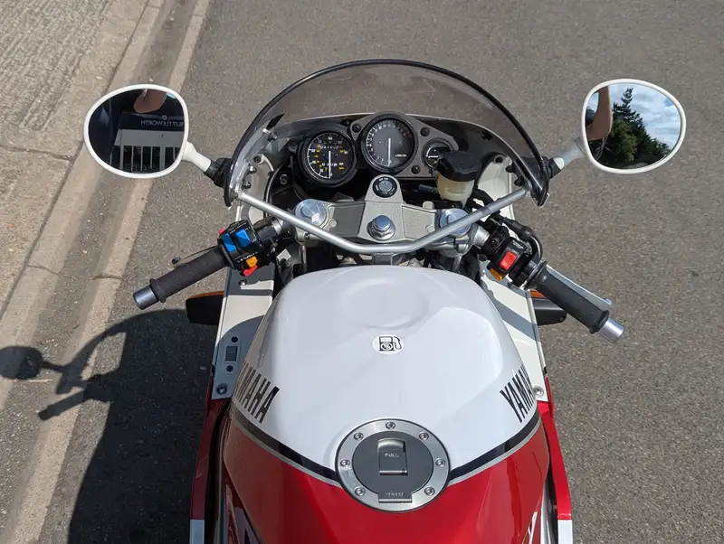 1995 Yamaha FZR 400RR 399cc-Sold