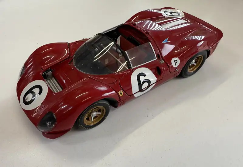 Iconic Auctioneers | Ferrari 330 P4 Spyder 1:18 Scale Model by GMP