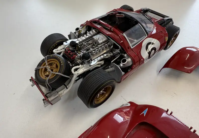 Iconic Auctioneers | Ferrari 330 P4 Spyder 1:18 Scale Model by GMP