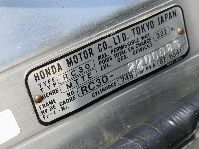 1991 Honda VFR750R Type RC30 748cc-Sold