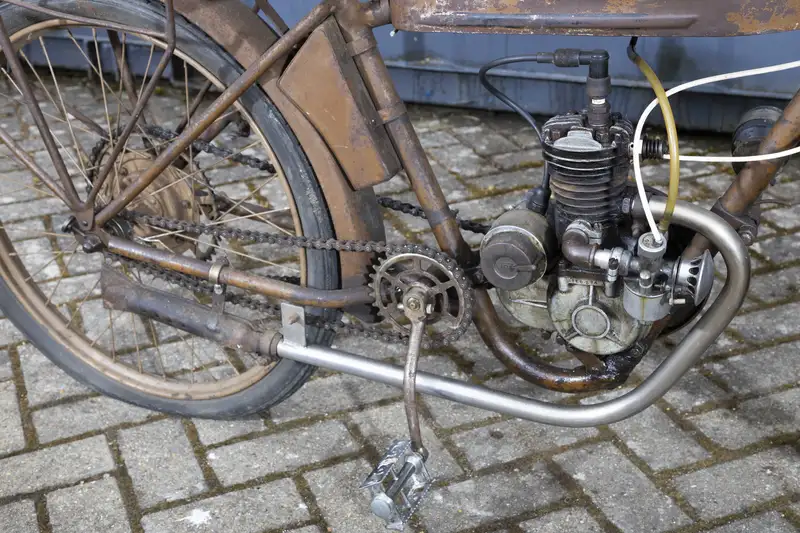 c.1933 Motobécane Type B1-V Light Solo 100cc-Sold