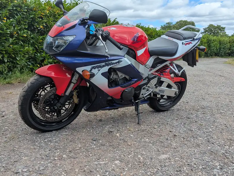 2000 Honda FireBlade CBR900R (SC44) 929cc-Sold