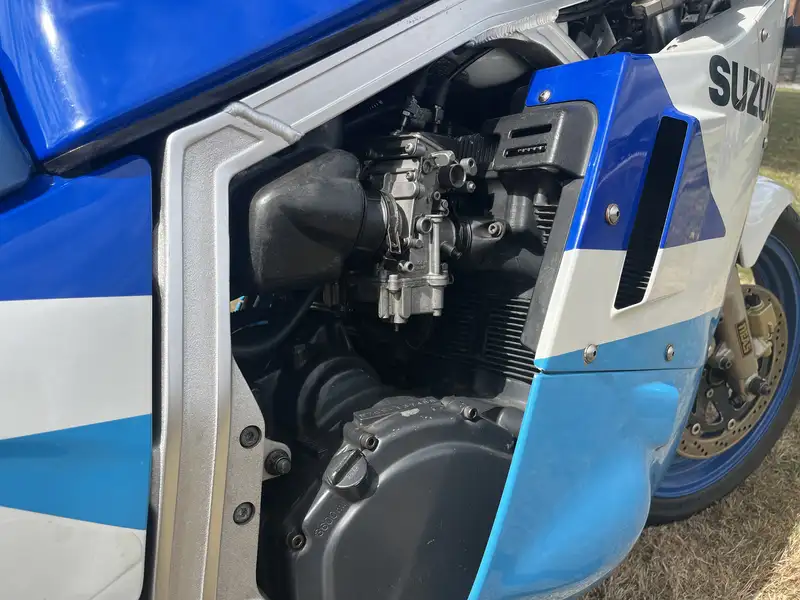 1993 Suzuki GSX-R 750 'Slabside' (Model G) 749cc-Sold