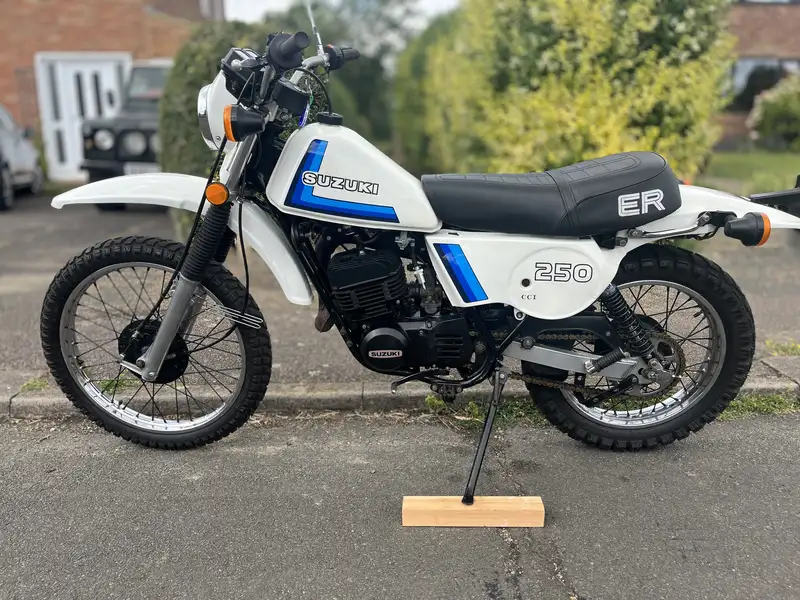 1980 Suzuki TS250ER 246cc-Sold