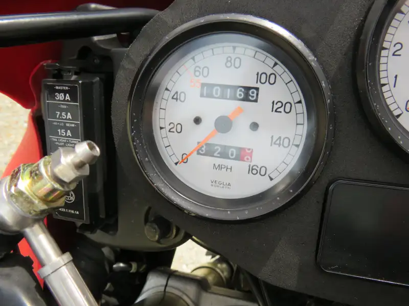 1993 Ducati 888 Strada 888cc-Sold