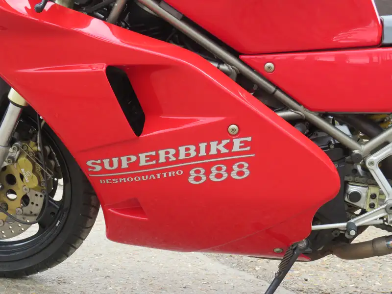 1993 Ducati 888 Strada 888cc-Sold