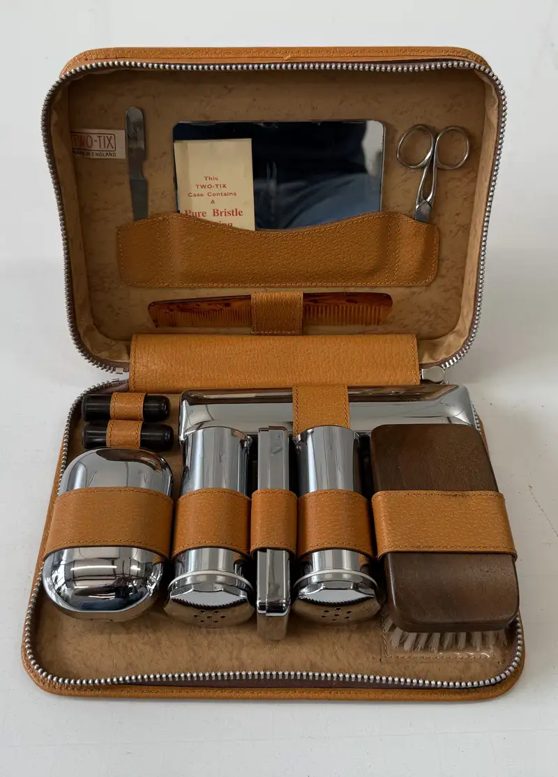 Pigskin Leather Motoring Vanity And Grooming Case-For Sale
