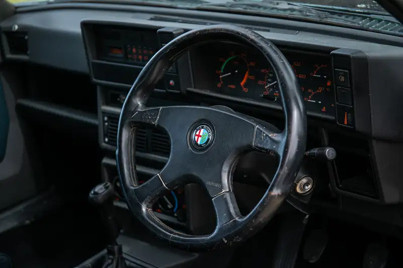 1989 Alfa Romeo 75 V6 3.0 Veloce - Ex-Top Gear car Driven by-For Sale